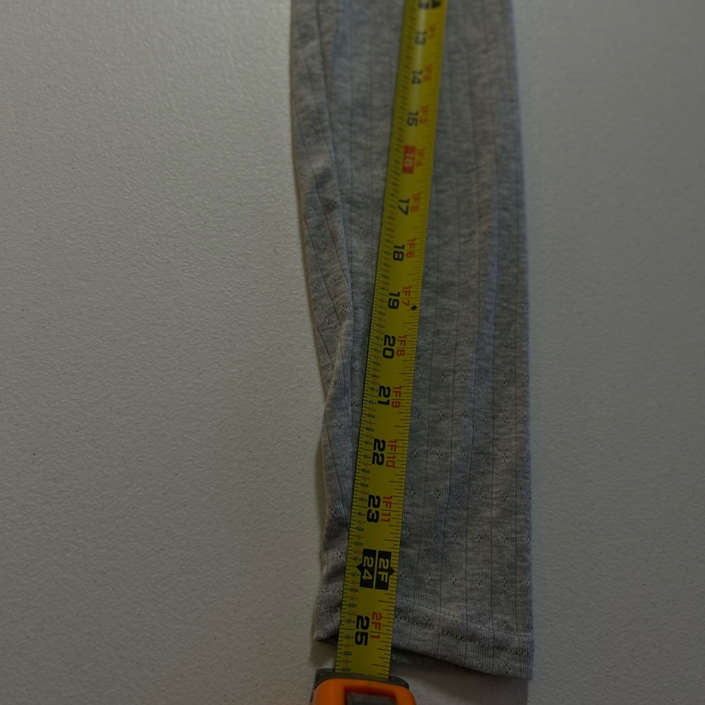 SO Womens Medium Gray Ribbed Wrap Style Top Long Sleeve V Neck Lettuce Hem - Picture 5 of 10